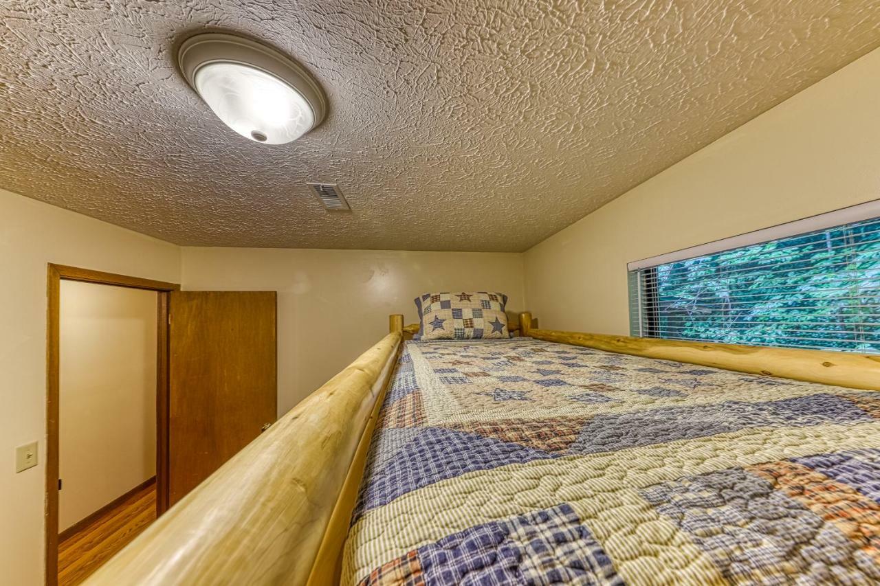 Smoky Bear Hideout Sevierville Exterior photo