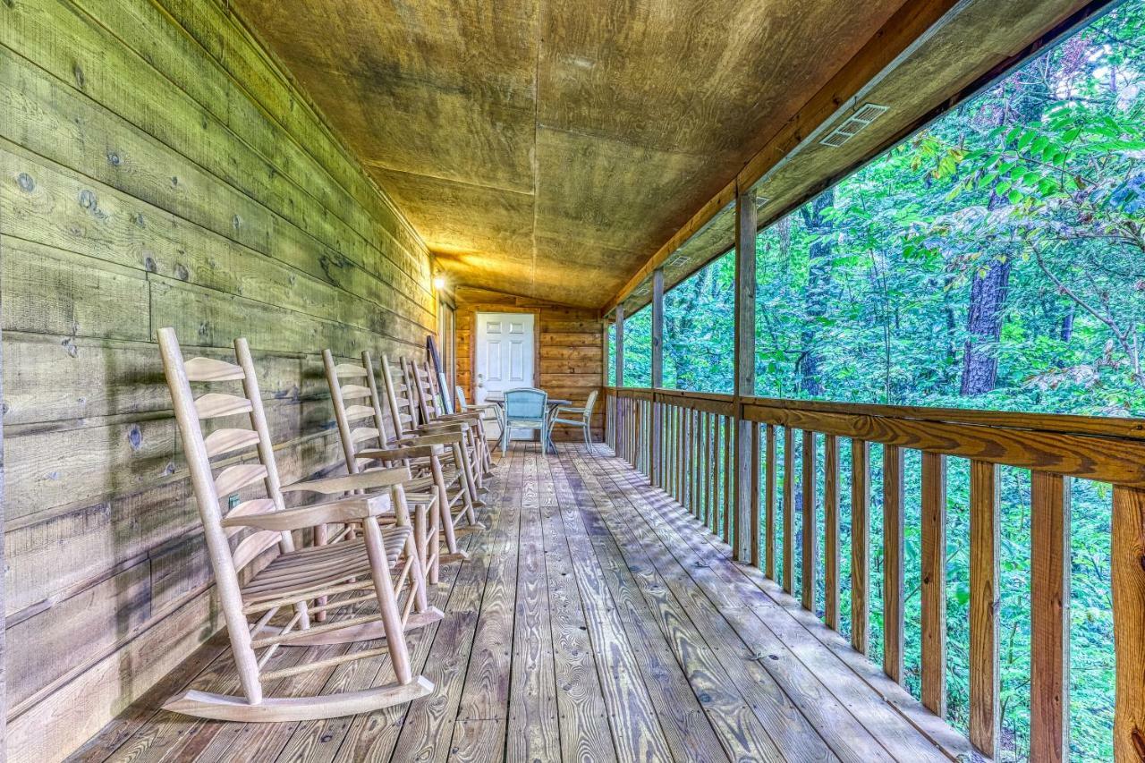 Smoky Bear Hideout Sevierville Exterior photo