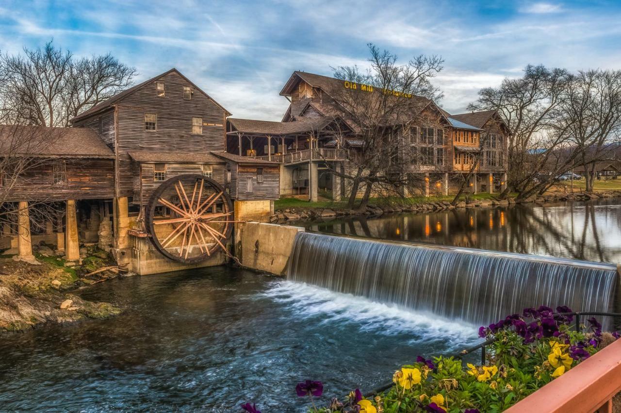 Smoky Bear Hideout Sevierville Exterior photo